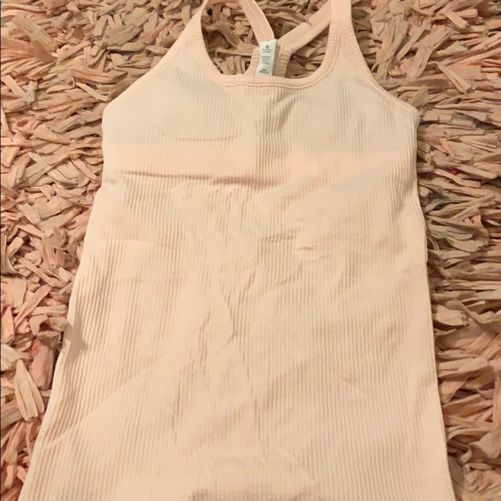 Lululemon top